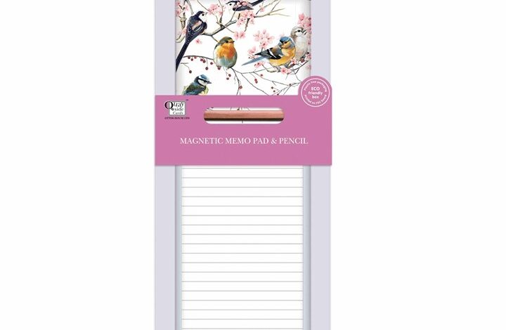 Birds & Berries Magnetic Memo Pad
