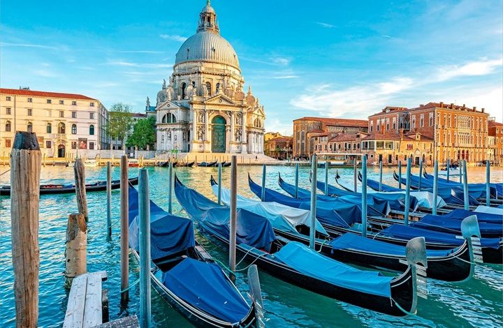 Venice Calendar 2027