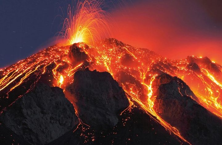 Volcanoes Calendar 2027