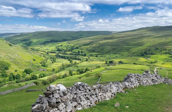 Yorkshire Dalesman Deluxe Calendar 2027