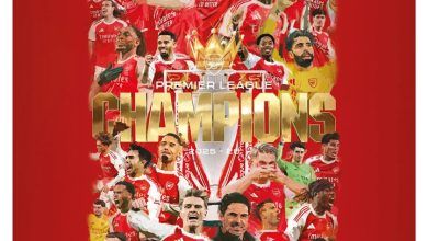 Arsenal FC Easel Desk Calendar 2027