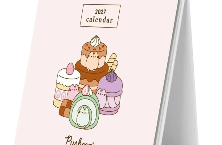 Pusheen Easel Desk Calendar 2027