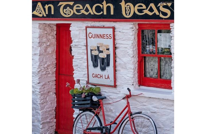 Irish Pubs & Signs A5 Calendar 2027