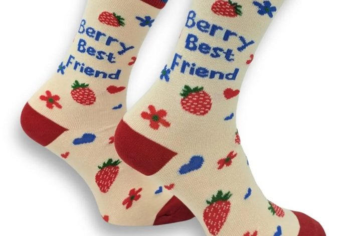 Berry Best Friend Socks - Size 4 - 8