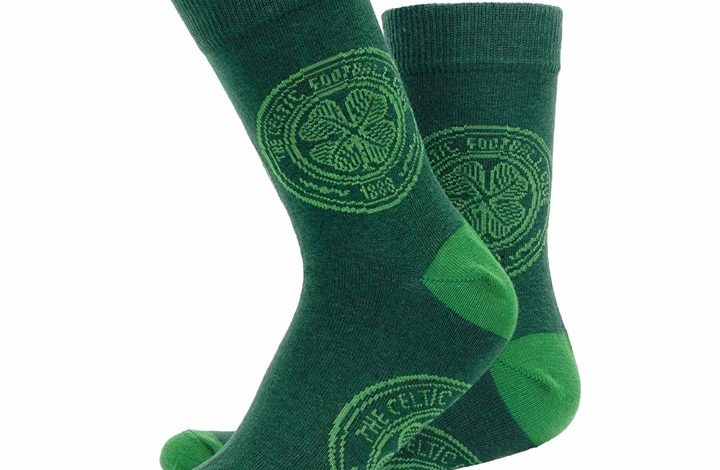 Celtic FC Crest Green Socks - Size 7 - 11