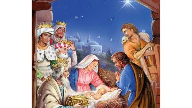 Traditional Nativity Scene Portrait Advent Calendar
