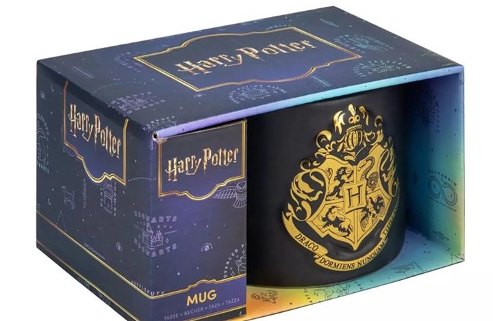 Harry Potter Crest Embossed Mug